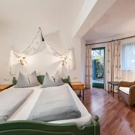 Rosamunde 4* 洛伊塔施