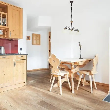 Rosamunde Aparthotel 4*