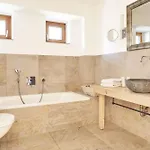 Rosamunde Aparthotel