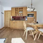Rosamunde Aparthotel